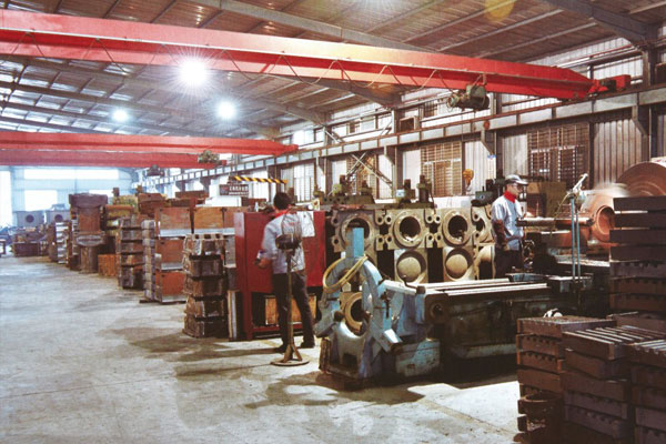 Xưởng sản xuất máy móc 